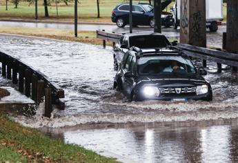 Maltempo in Emilia Romagna e ancora allerta tracima torrente Quaderna