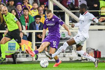 Milan ko 2 1 a Firenze Adli e Gudmundsson stendono i rossoneri