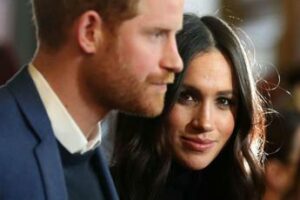 Sfrattati da Carlo e senza residenza Gb Harry e Meghan comprano casa in Europa ecco perche