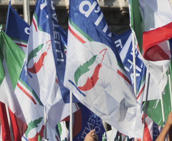 Fiamma tricolore via da simbolo FdI Il parere dellesperto