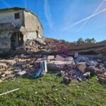 Fiumicino crolla palazzina donna estratta viva dalle macerie Foto