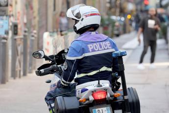 Francia aggressione con ascia su un treno 4 feriti 2 sono gravi