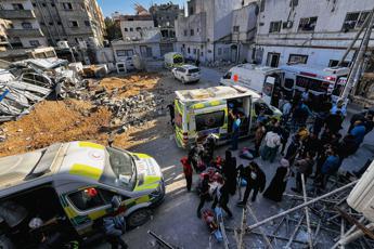 Gaza 25 morti in bombardamento a Beit Lahiya 13 erano bambini