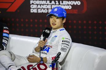 Gp Las Vegas Tsunoda bloccato in dogana Forse perche indossavo pigiama