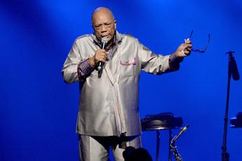 Morto Quincy Jones il produttore e musicista aveva 91 anni