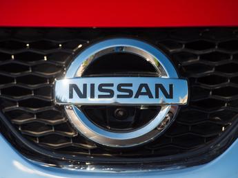 Nissan utile crolla del 90 annunciati 9mila licenziamenti