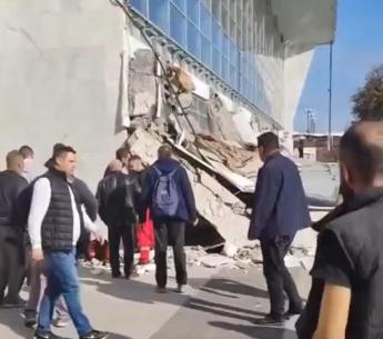 Serbia crolla tettoia stazione Novi Sad 8 morti